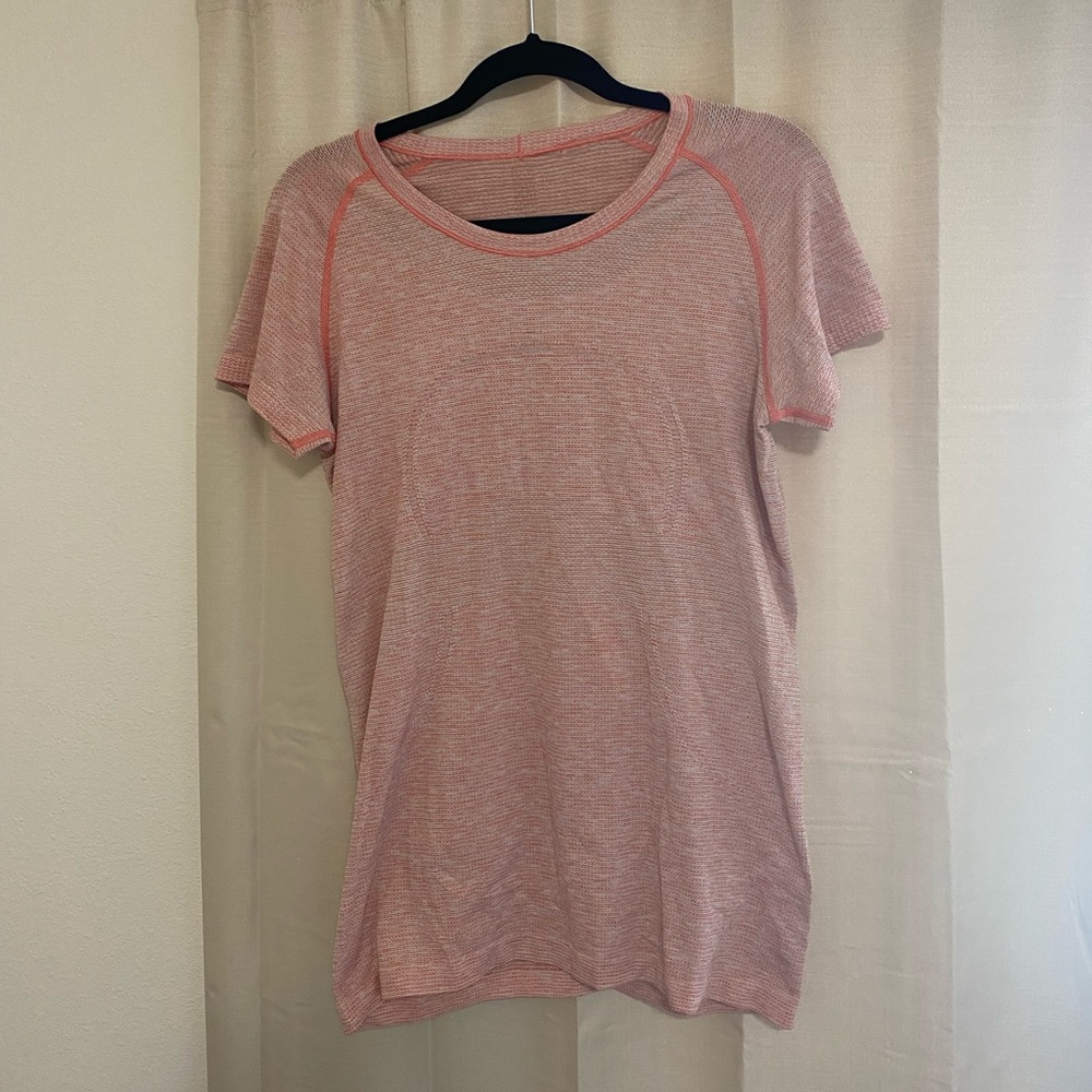 Lululemon swiftly tech short sleeve